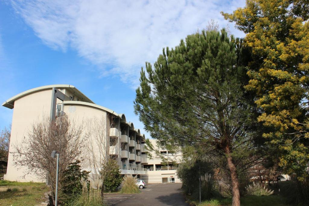 Gsa Residence Saint Exupery Валбон Екстериор снимка
